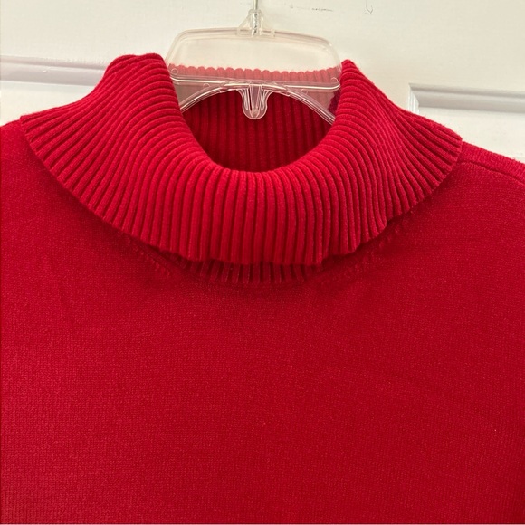 Torrid - NWT Red loose turtleneck sweater - size 3 - Picture 7 of 7